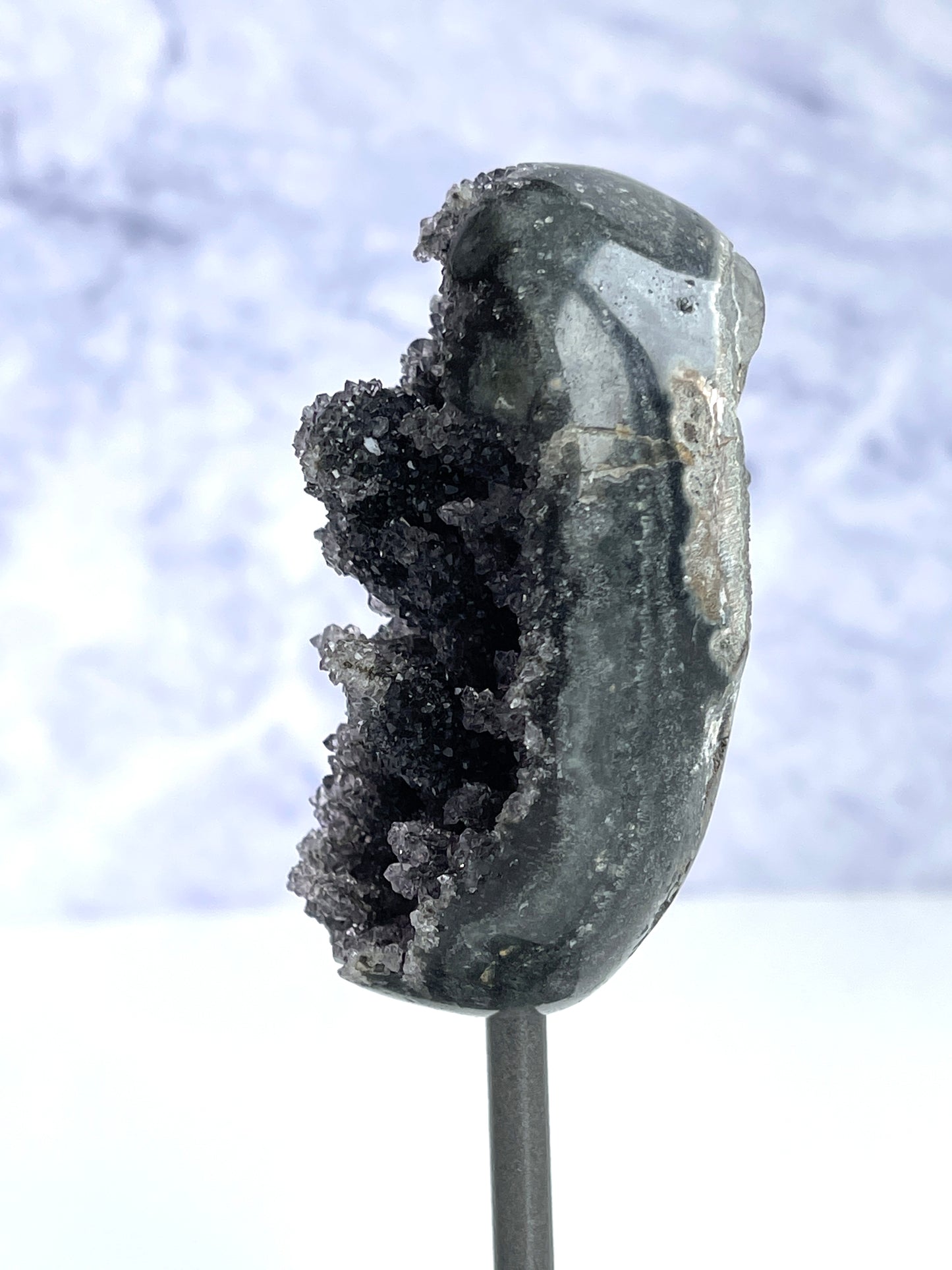Amethyst formation on a fixed stand